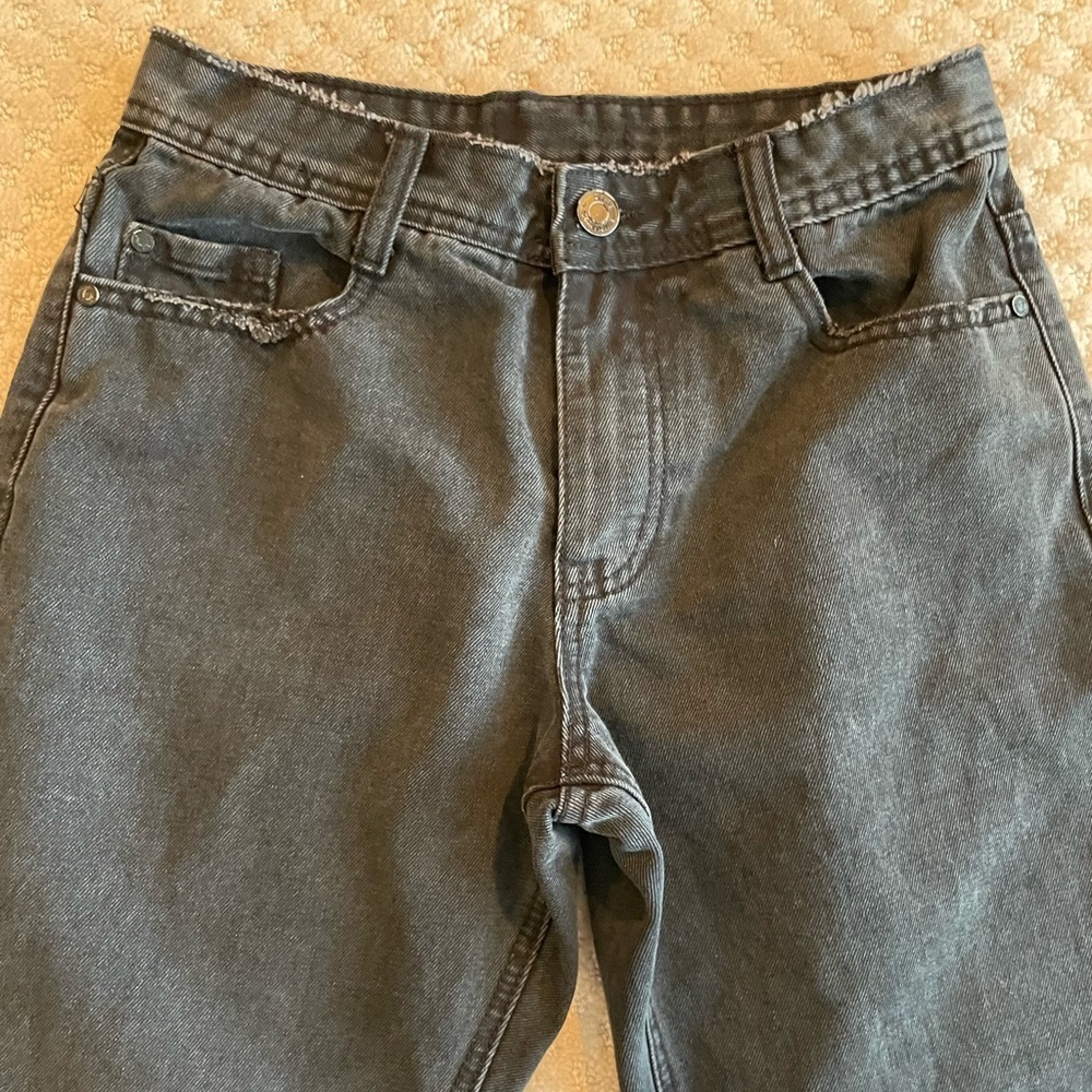 Misguided Straight Leg High Rise Mom Denim Jeans Washed Black Frayed Hem 4 - Picture 2 of 9